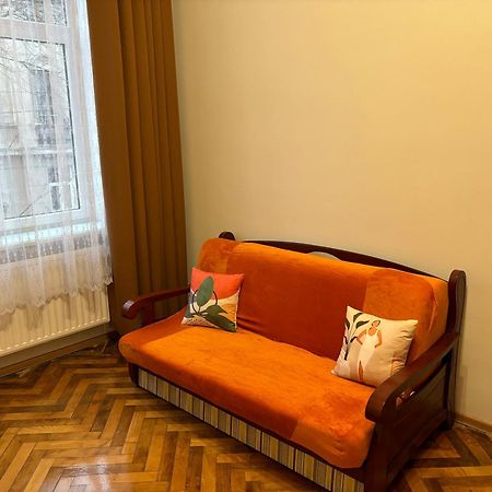 Айстра Appartement Lviv Buitenkant foto