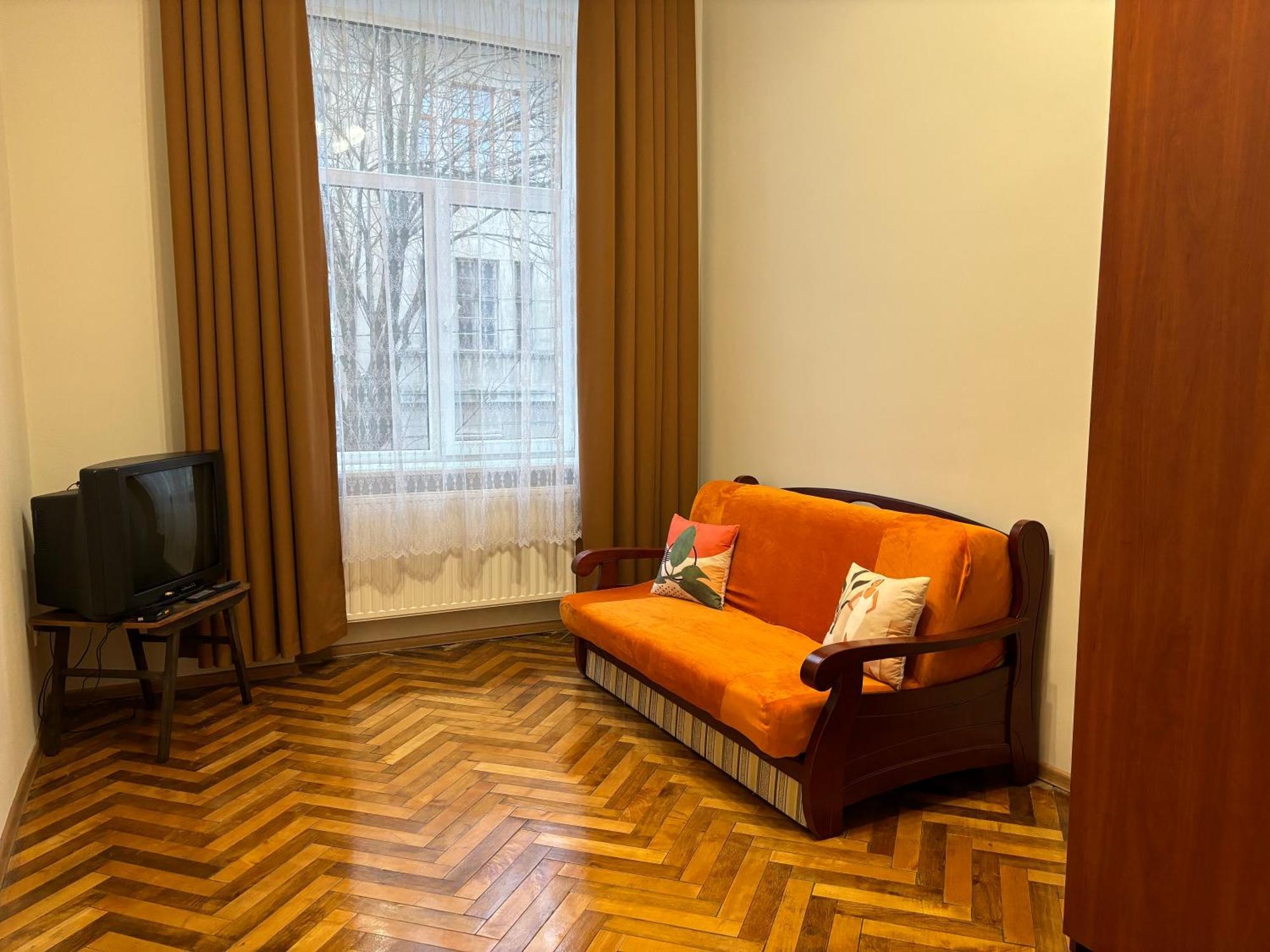 Айстра Appartement Lviv Buitenkant foto